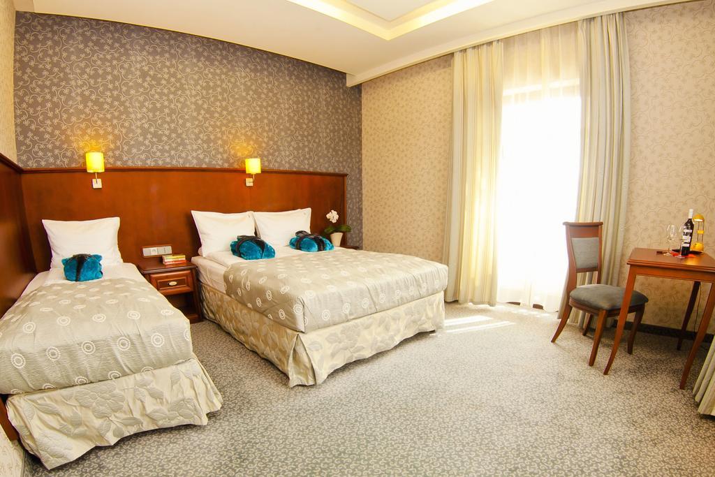 Hotel&Spa Stary Dziwnow Basen Swimming Pool Zimmer foto